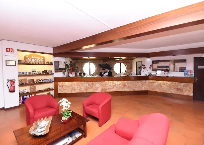 Praia Da Lota Resort - Beachfront Hotel